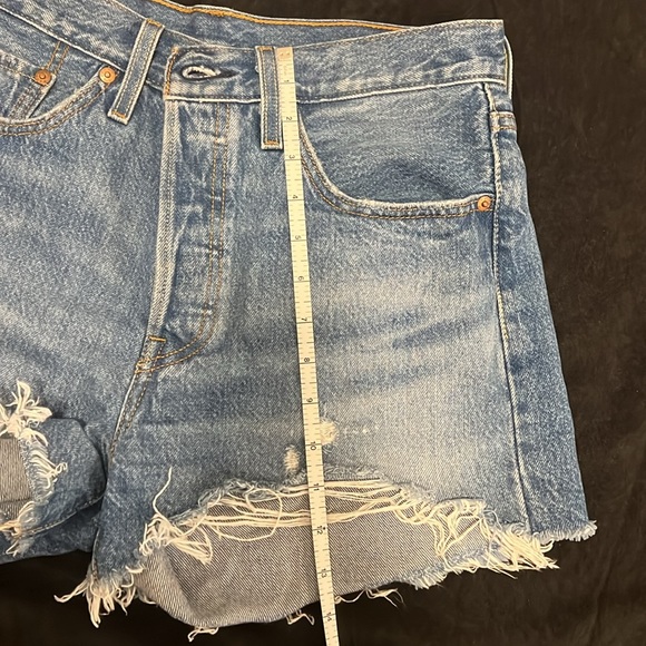 Levi’s 501 Jean shorts - Picture 8 of 8
